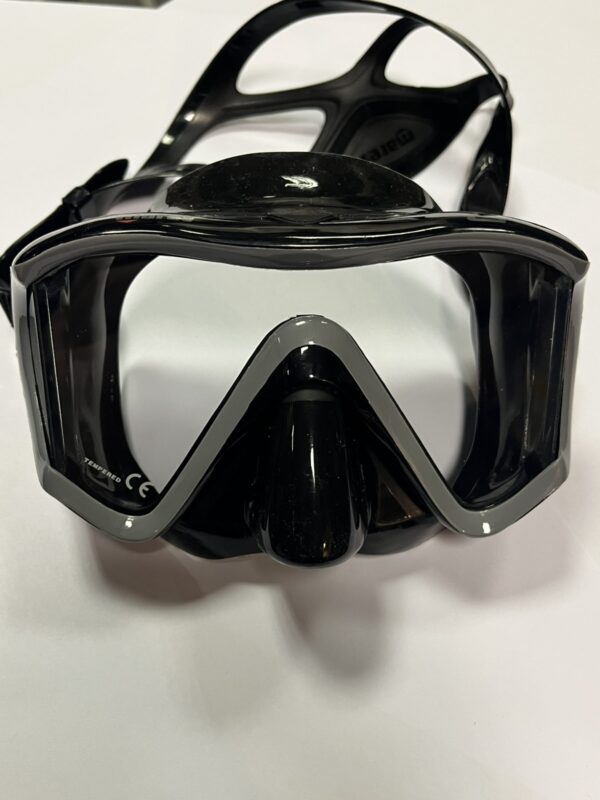 0-02-05-59cbe1f41132f73cb33331d68ba795a56ec15e704e34d5b4257274e127684242_4c3ec7dfc1cc45c5 Mares i3 diving mask – Black/Grey Panoramic Wide Vision Dive Mask