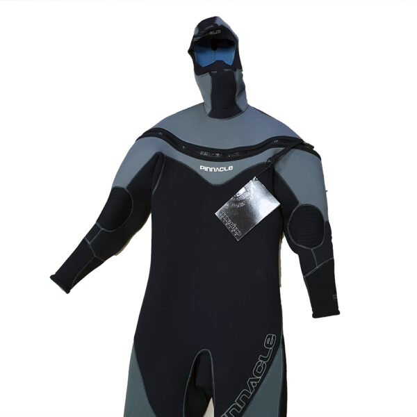 20190112_115203_copy.jpg Pinnacle 7/5mm Polar Wetsuit