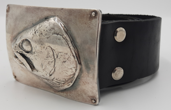 dir_as_up_takis_pasidabruotas_4diving_1-1.png Handmade leather Belt with Bronze silver plated belt buckle with a trout