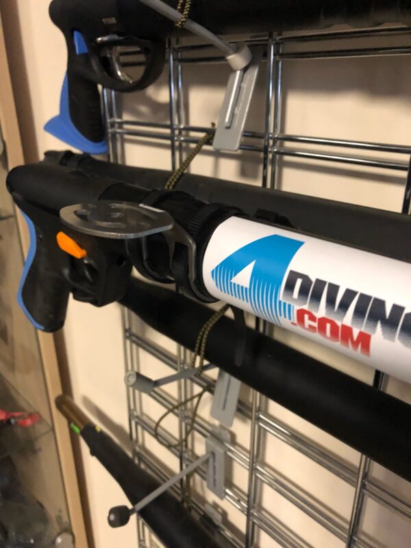 mares_camera_bracket_pneumatic_sperguns_4diving.jpg Mares pneumatic spergun Camera Braket