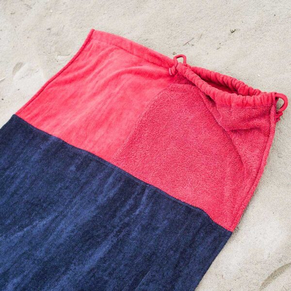 Saint Jacques Beach Towel With Integrated Bag